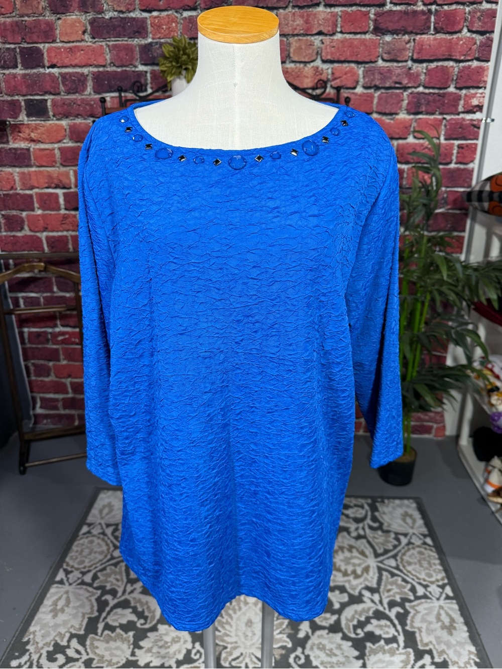Sag Harbor Royal Blue Embellished Round Neck 3/4 Sleeve Top Size 1X